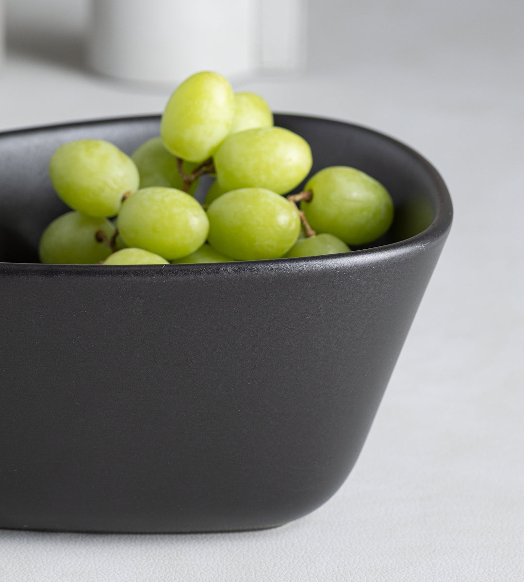 LIND DNA Curve Stoneware Bowl M black - Produktbild 2