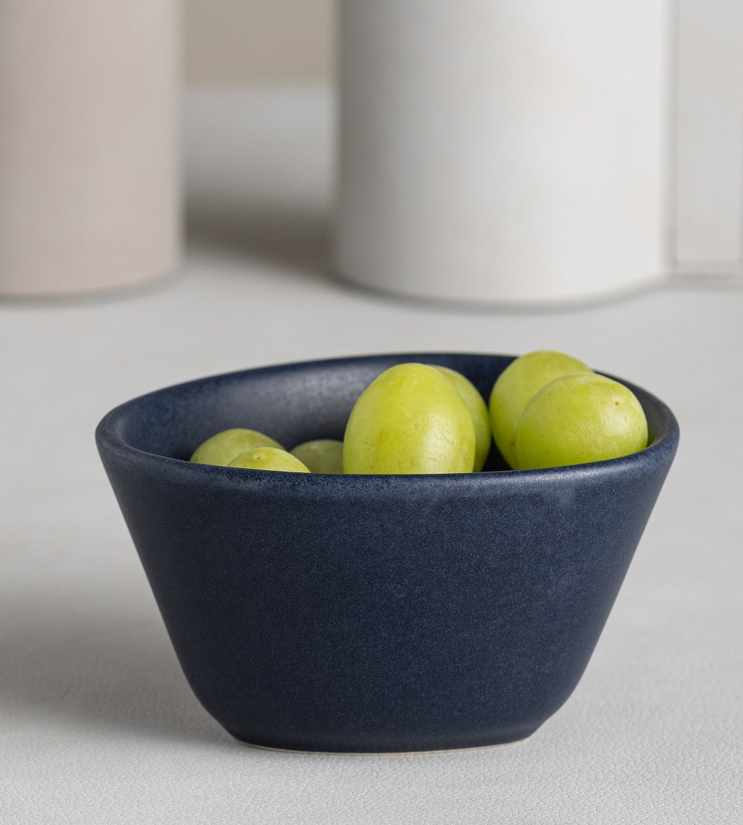 LIND DNA Curve Stoneware Bowl S navy blue - Produktbild 5