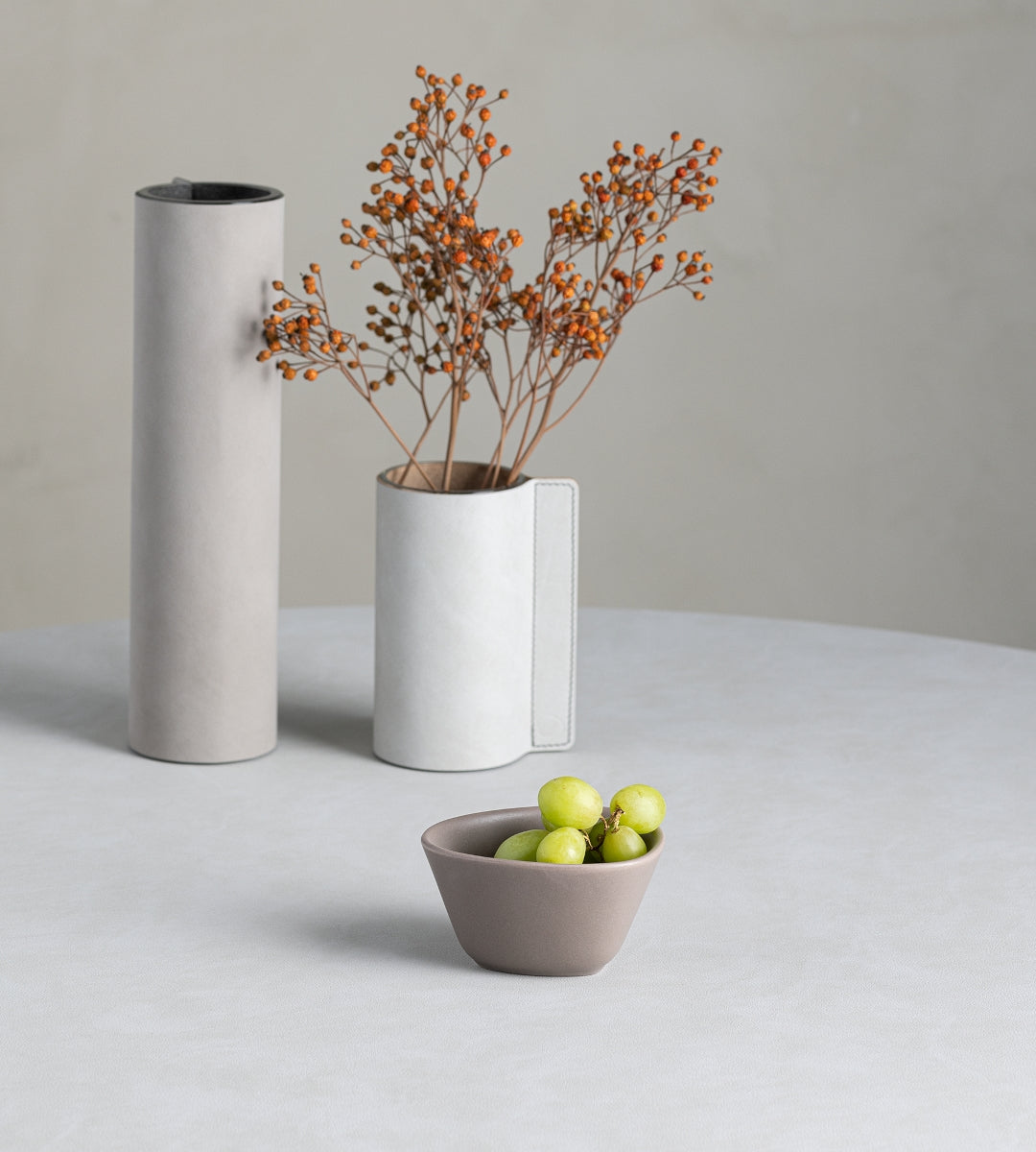 LIND DNA Curve Stoneware Bowl S warm grey - Produktbild 5