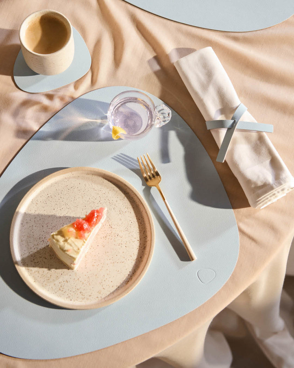 LIND DNA Nupo Tischset Curve L soft sky - Produktbild 3