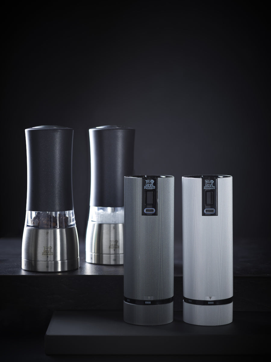 PEUGEOT LINE Pfeffermühle elektrisch Aluminium/Carbon u'Select 15 cm - Produktbild 4