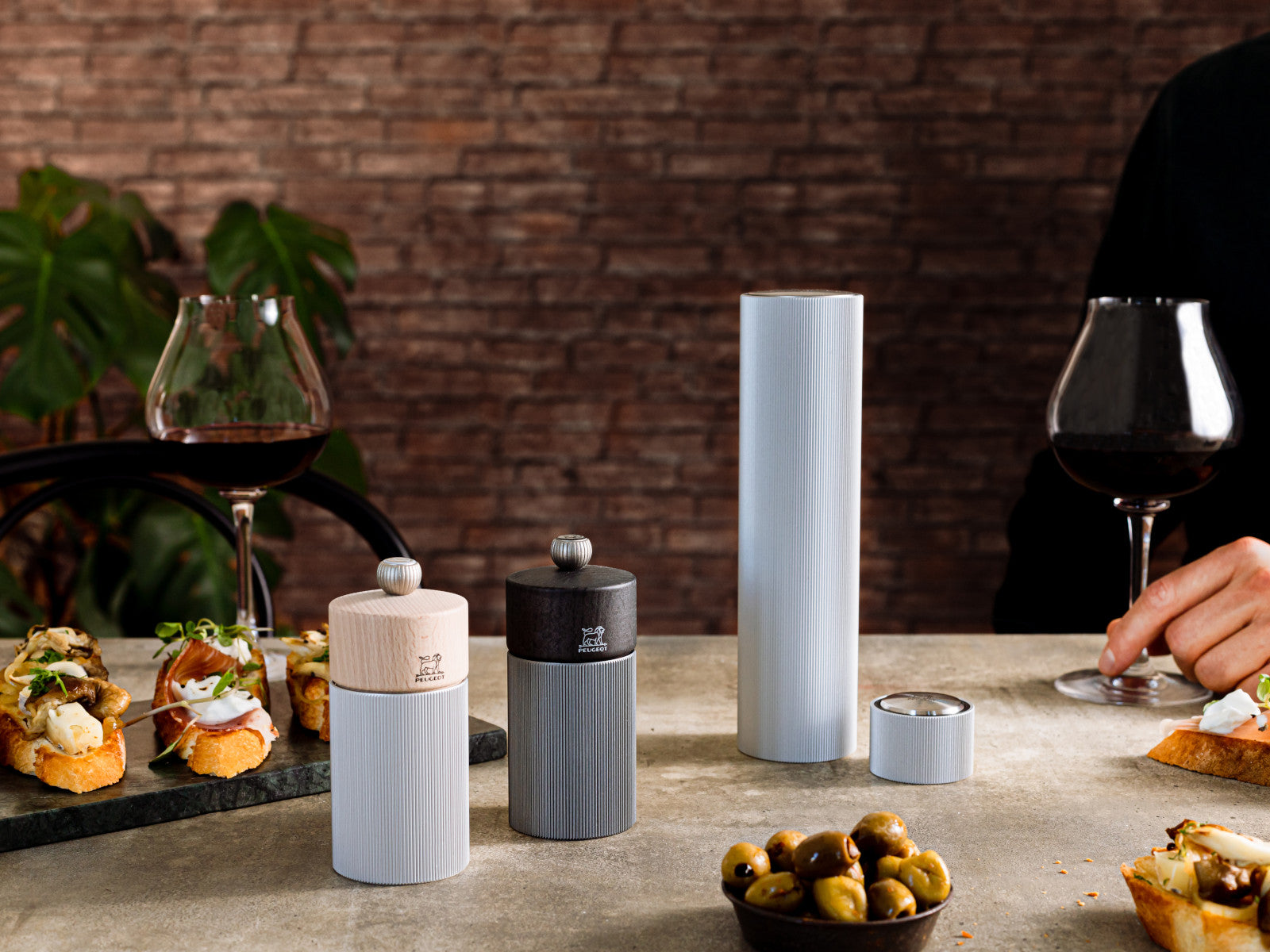 PEUGEOT LINE Pfeffermühle Aluminium natur 12 cm - Produktbild 6
