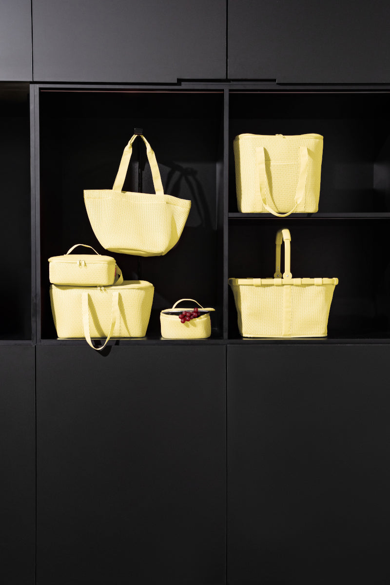reisenthel coolerbag S pocket mesh lemon - Produktbild 5