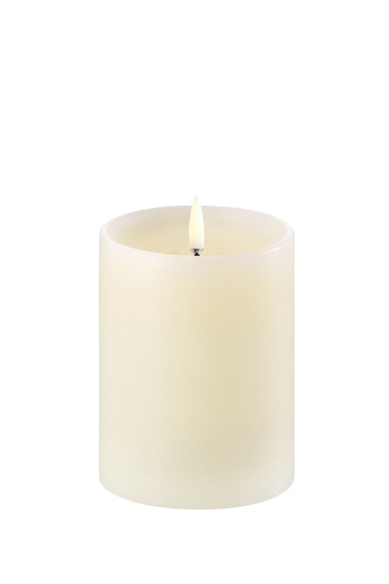 UYUNI LIGHTNING Pillar LED-Kerze Smooth ivory 10cm - Produktbild 1