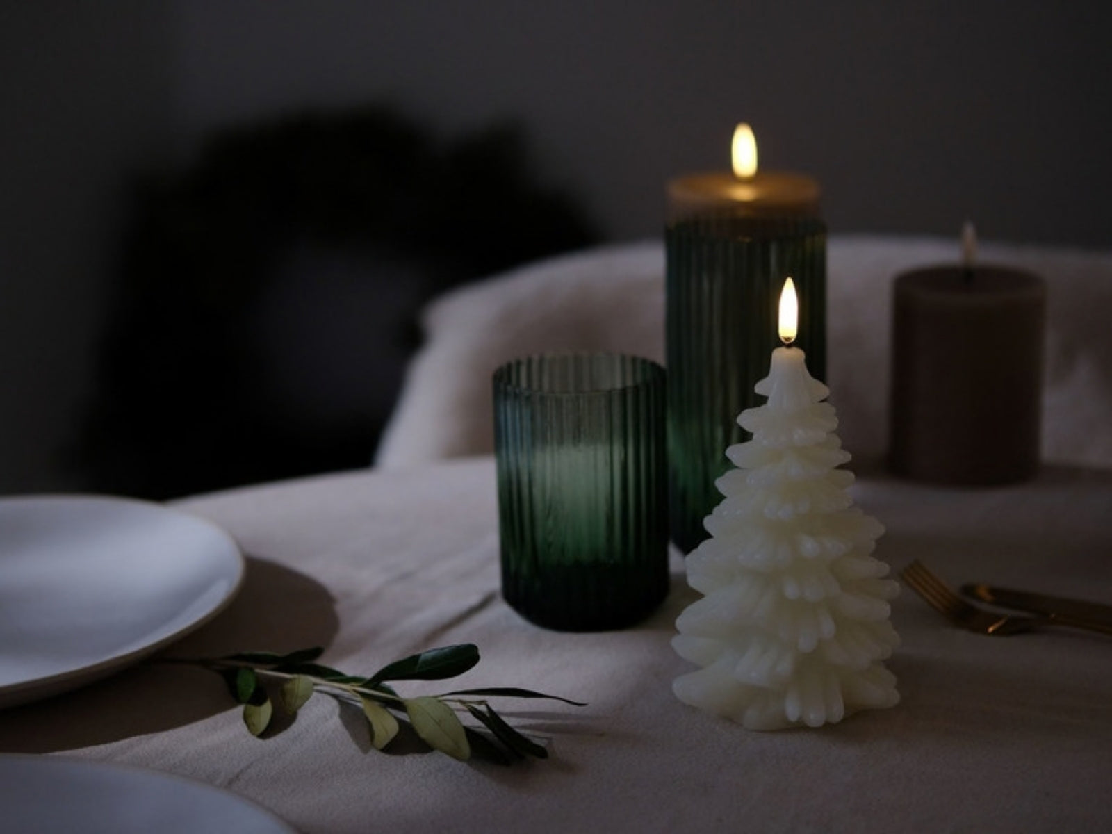 UYUNI LIGHTNING LED-Kerze Christmas tree Smooth nordic white 15cm - Produktbild 4