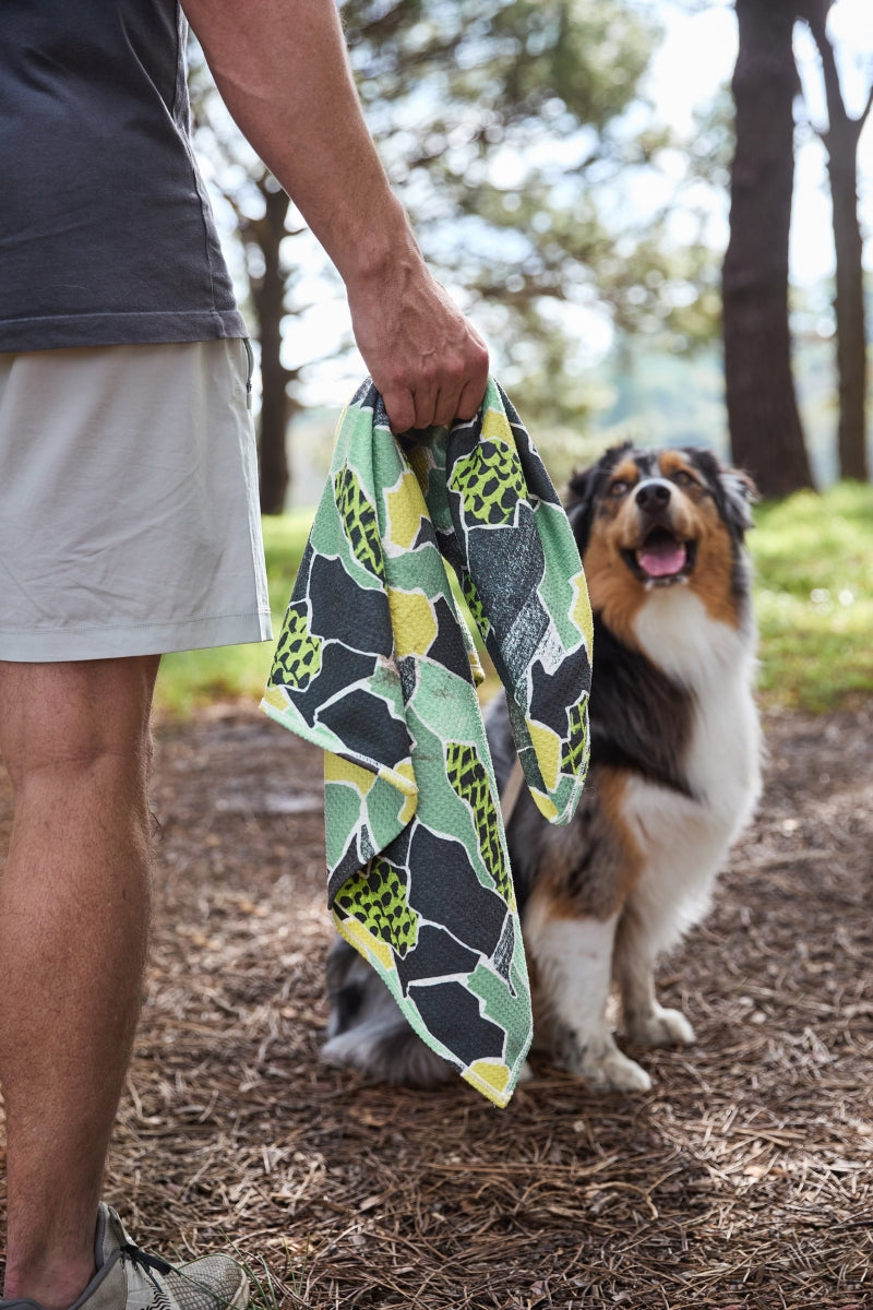 Dock & Bay Hundehandtuch M Undercover Walkies 90x50cm - Produktbild 14