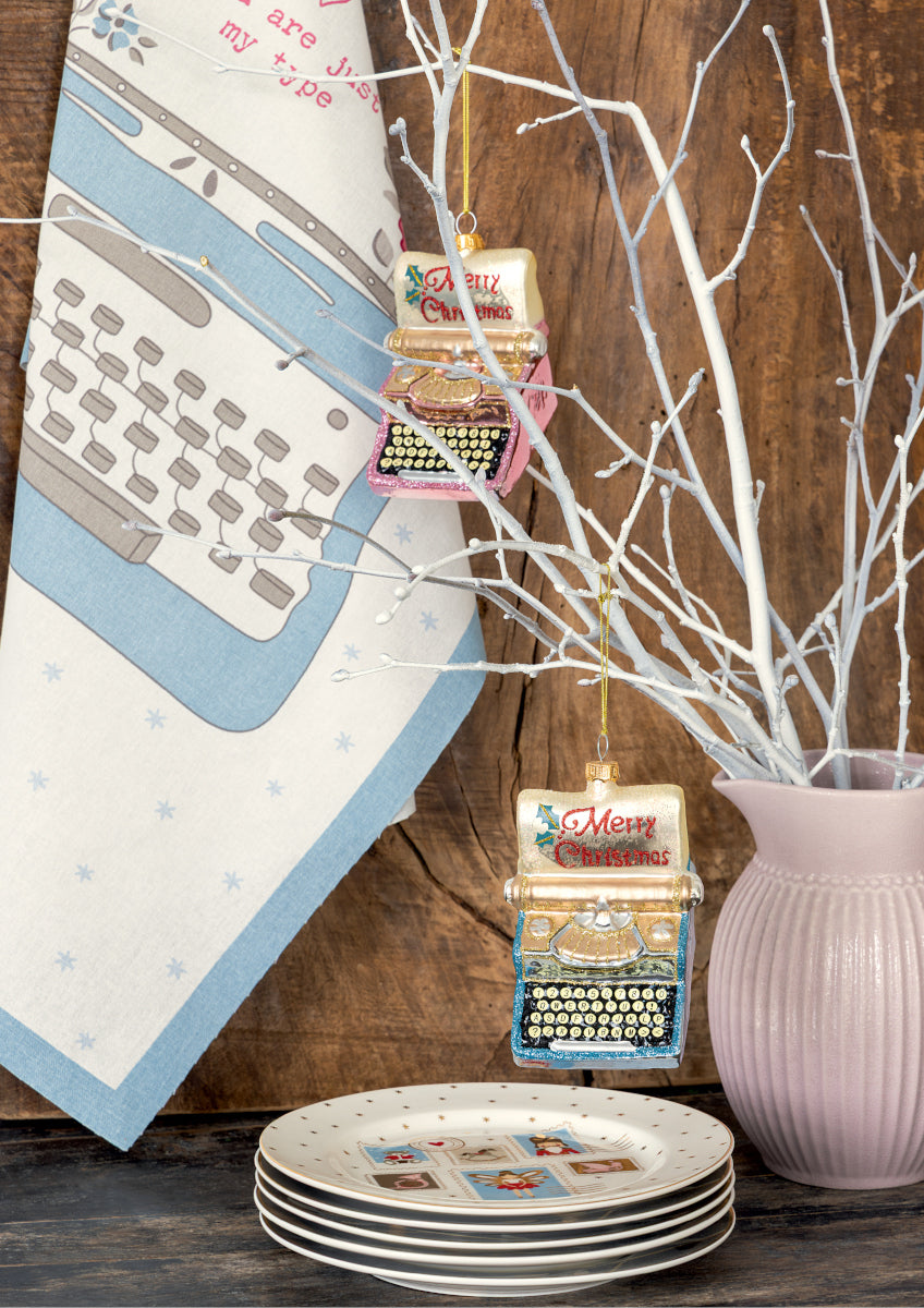 Greengate Xmas letter Tischläufer mit Stickerei white 140x40cm - Produktbild 4