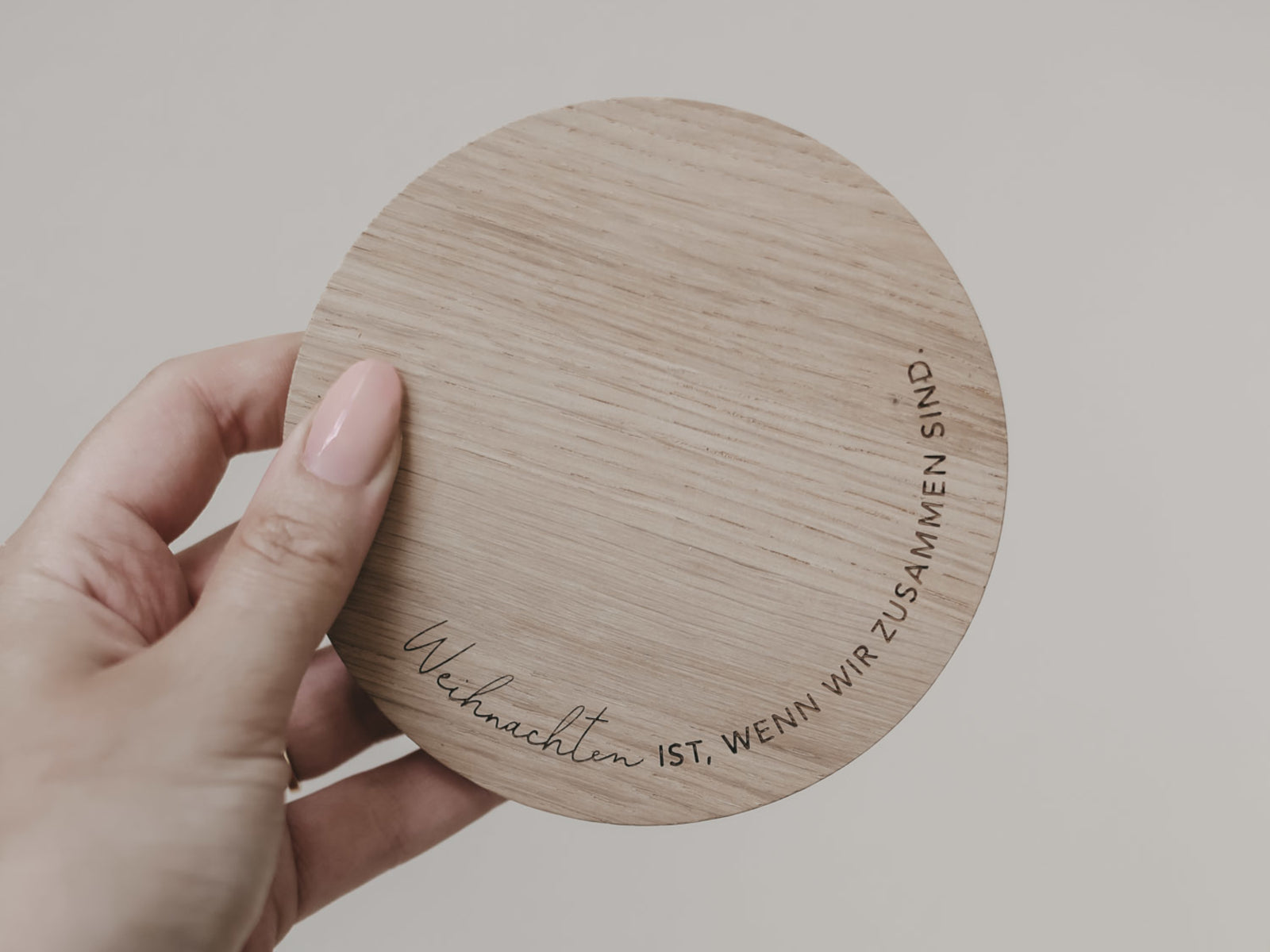 Eulenschnitt Untersetzer aus Eiche Weihnachten ist 11,2cm - Produktbild 4