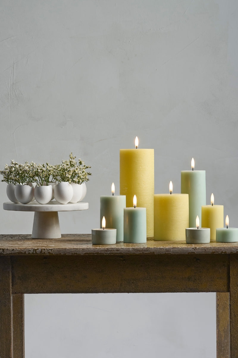UYUNI LIGHTING Pillar LED-Kerze Rustic wheat yellow 10,1cm - Produktbild 4